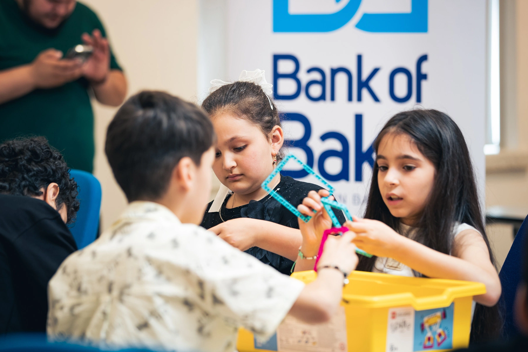 Bank of Baku-dan şəhid və qazi övladları üçün “RoboKəşf” təşəbbüsü – təlim və ekskursiya