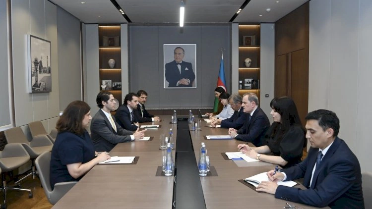 Ceyhun Bayramov Ben Blakla TRIPP layihəsinin icrasını müzakirə etdi