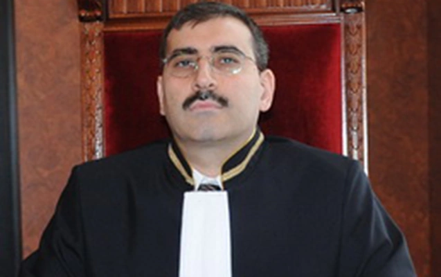 Prezidentin rektor təyin etdiyi Rövşən İsmayılov kimdir ? - DOSYE