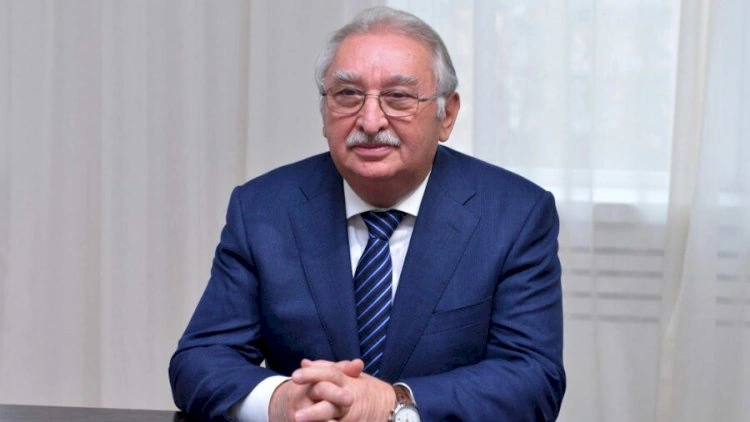 Əhməd Vəliyev baş ofisi niyə satır? –  Bacısı oğlu ilə bağlı İDDİA