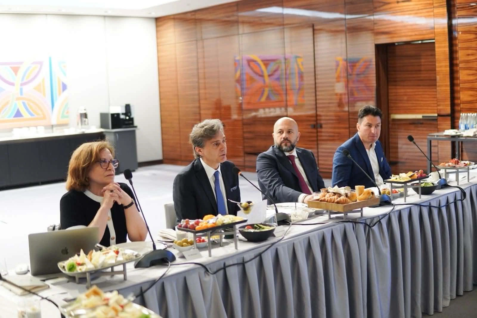 Davamlı korporativ strukturlar və rəqabət qabiliyyəti mövzusunda CGE Sustainability Evaluation and Software Services şirkəti, Azerbaijan Rotas Consulting ilə birgə təqdimat keçirdi