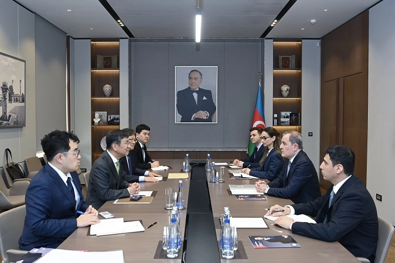 Ceyhun Bayramov koreyalı hakimi qəbul edib