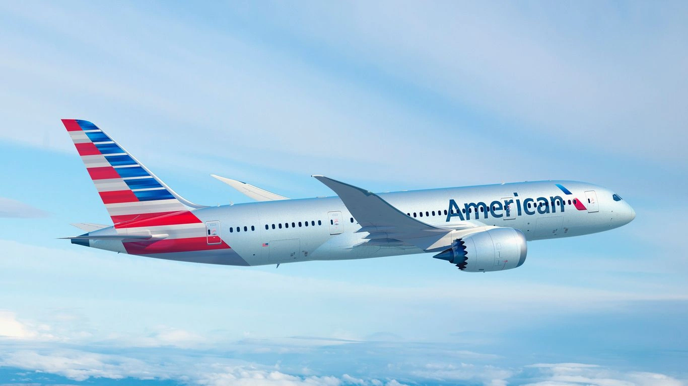“American Airlines” uçuşları dayandırdı