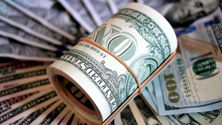 Dollar almaq istəyənlərin nəzərinə!