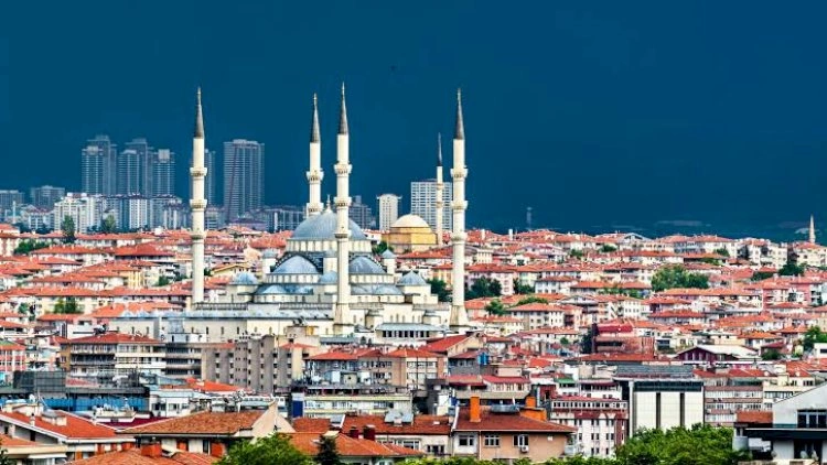 İstanbul qışda, Ankara yayda: Türkiyə parlamentinə qeyri-adi təklif