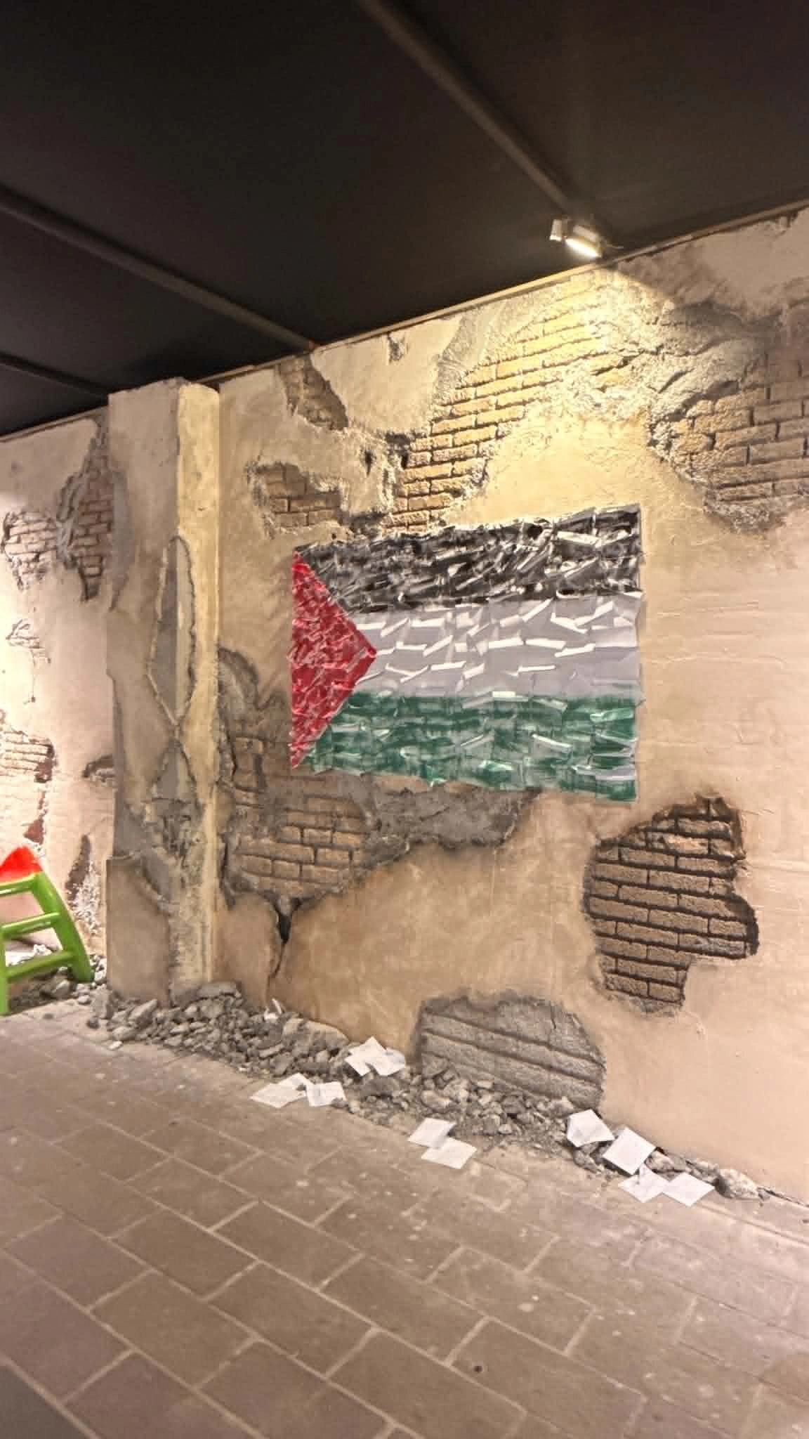 Toz basmış əlil arabası, sahibsiz oyuncaqlar... - Qəzza Evindən FOTOREPORTAJ