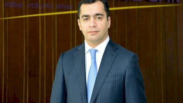 Adıgözəlov xanım müşaviri işdən çıxardı