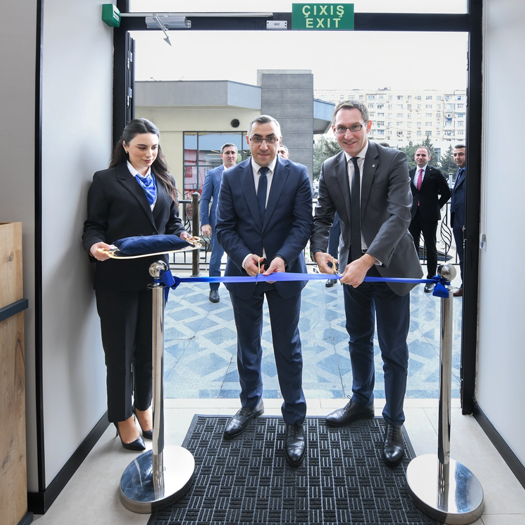 AccessBank “Həzi Aslanov” filialını yeni konseptdə müştərilərə təqdim etdi