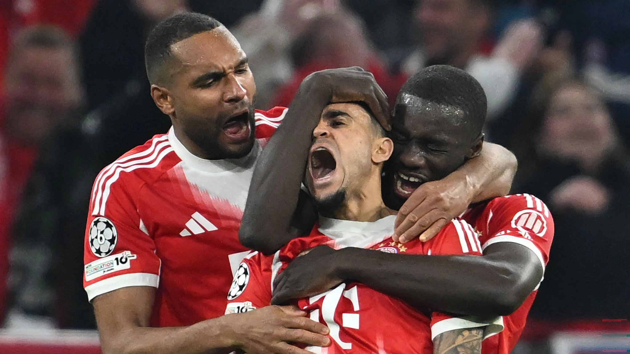 “Bayern Münhen dramatik oyunda qalib gəldi