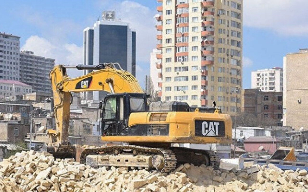 Paytaxtın mərkəzində minlərlə ev söküləcək -VİDEO