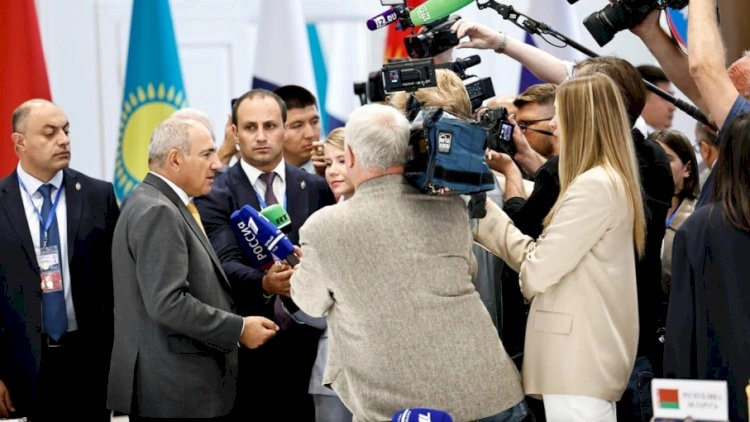 Paşinyan Azərbaycanı təbrik etdi