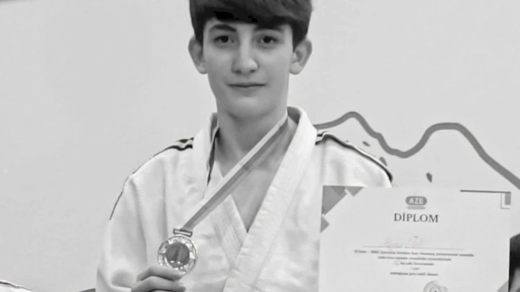 Bir neçə gün əvvəl qızıl medal qazanmışdı, vəfat etdi