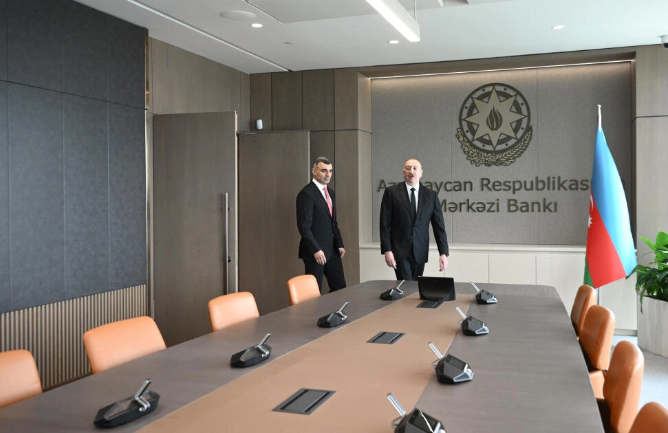 Prezident İlham Əliyev Mərkəzi Bankın yeni binasının açılışında iştirak edib - FOTO