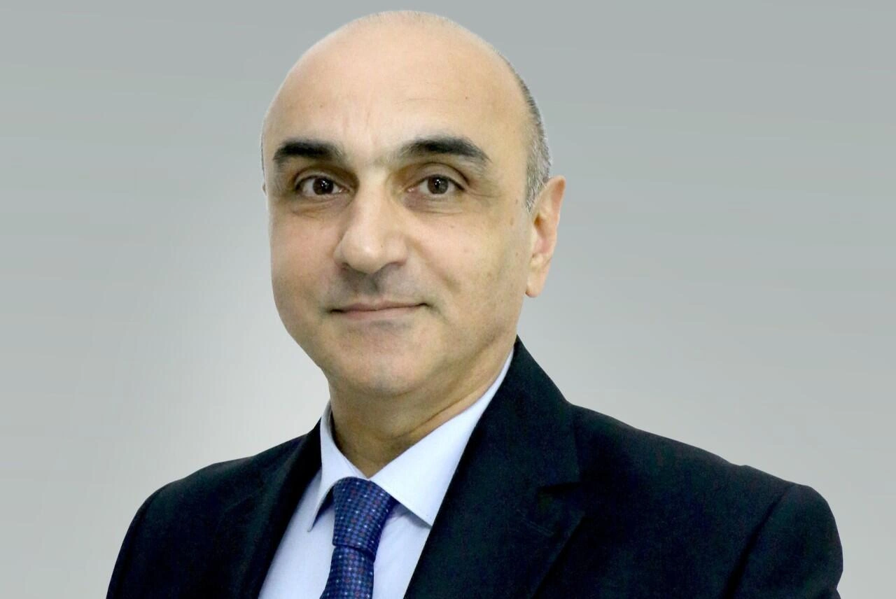 Şöbə müdiri menecer vəzifəsinə gətirildi