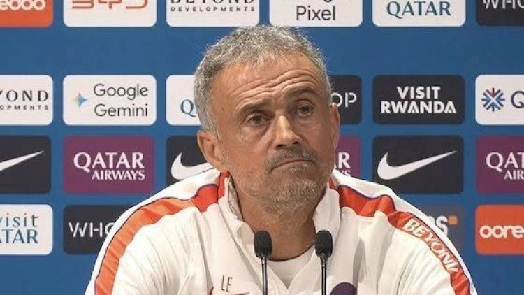 Enrike: “Mənə qədər Çempionlar Liqası kuboku görmüşdünüz?!”