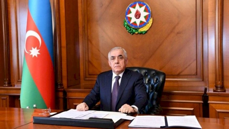 Əli Əsədov təqaüdlərlə bağlı qərar imzaladı