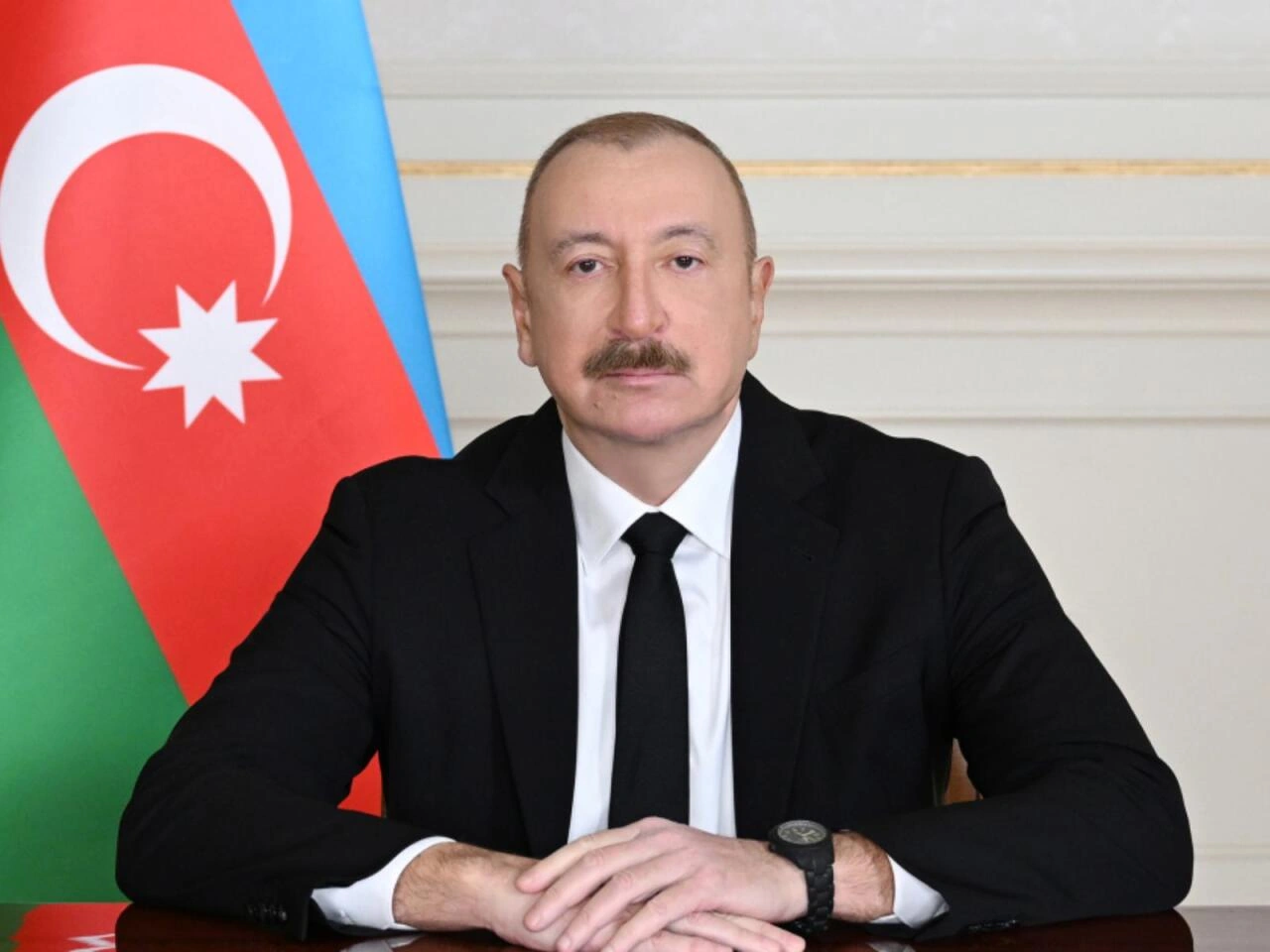 İlham Əliyevlə Kobaxidze mətbuata bəyanatlarla çıxış edirlər