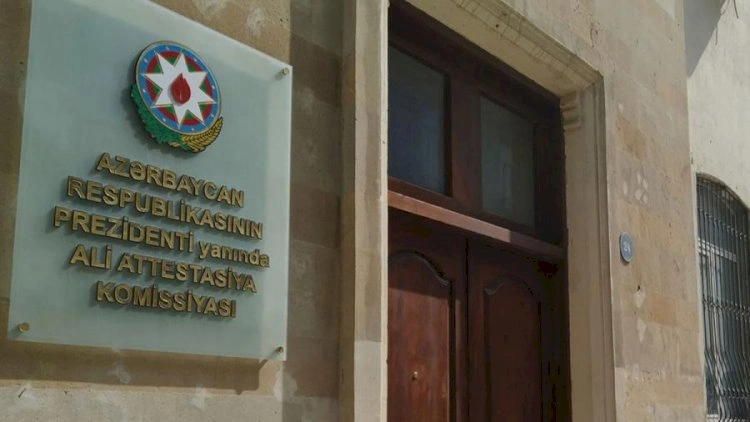 6 ayda 15 nəfər professor olub - Komissiya