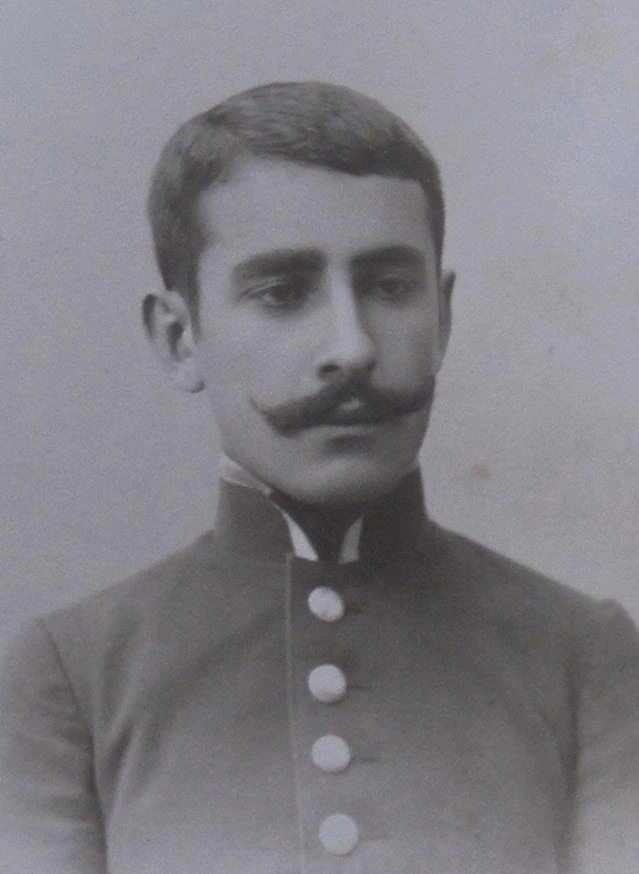 Sabiq nazirin əsl soyadı üzə çıxdı - FOTO