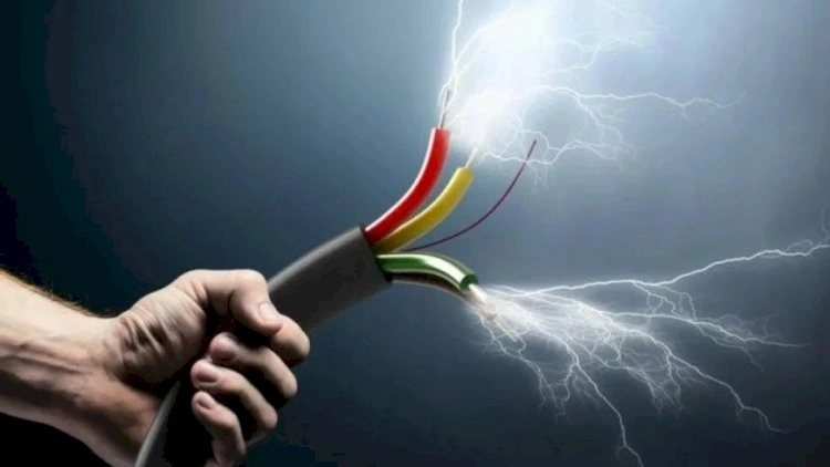 Bərdədə 54 yaşlı kişini elektrik cərəyanı vuraraq öldürdü