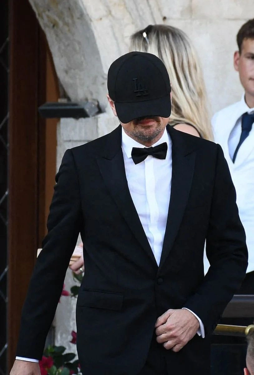 Leonardo niyə daim üzünü gizlətdiyini açıqlayıb