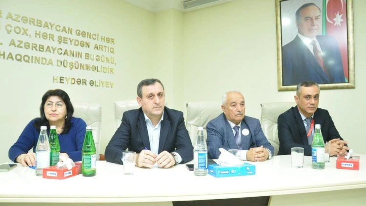Vəhdət Partiyası regionlarda dayaqlarını bərkidir