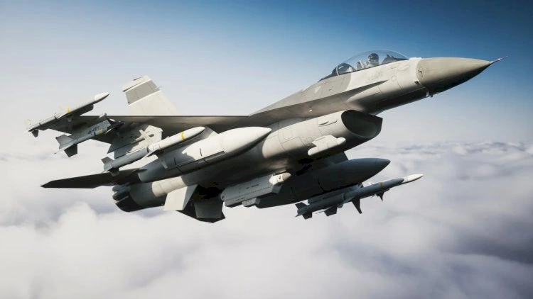 Trampın iqamətgahı üzərində həyəcanlı anlar: “F-16” qırıcısı mülki təyyarəni ələ keçirdi