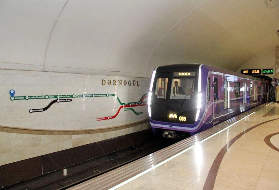 Martda metroda ən çox sərnişin bu tarixdə daşınıb - RƏQƏMLƏR