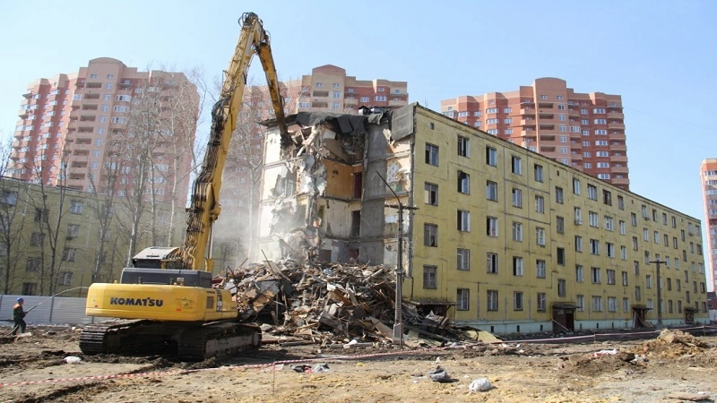 Bakıda 100 min binanın sökülməsi iddialarına RƏSMİ CAVAB