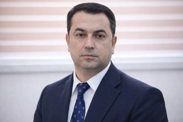 Zakir Fərəcov işdən çıxarıldı