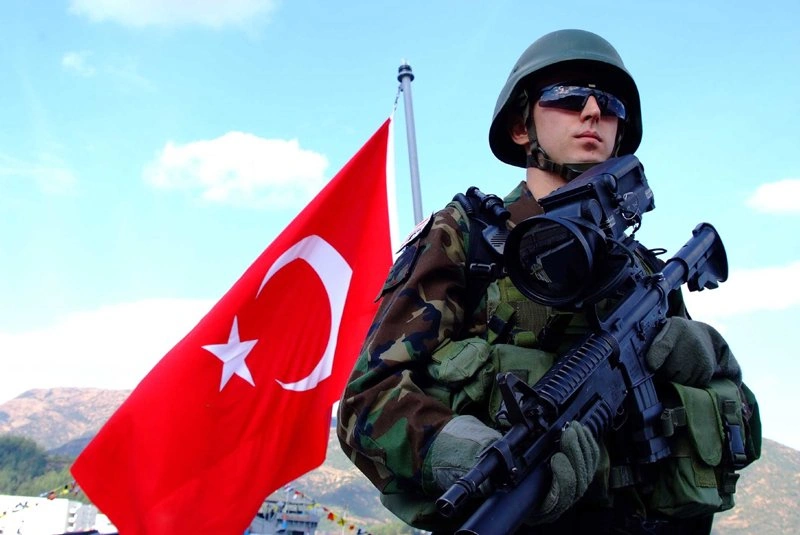 Türkiyə Bağdaddakı əsgərlərini çıxarıb