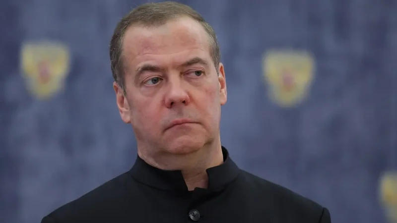 Ermənistandakı seçkilər qeyri-qanunidir - Medvedev