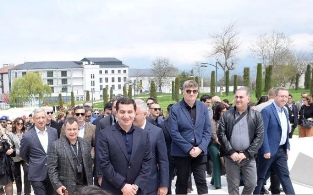Xarici diplomatlar Xankəndidə Zəfər Parkında
