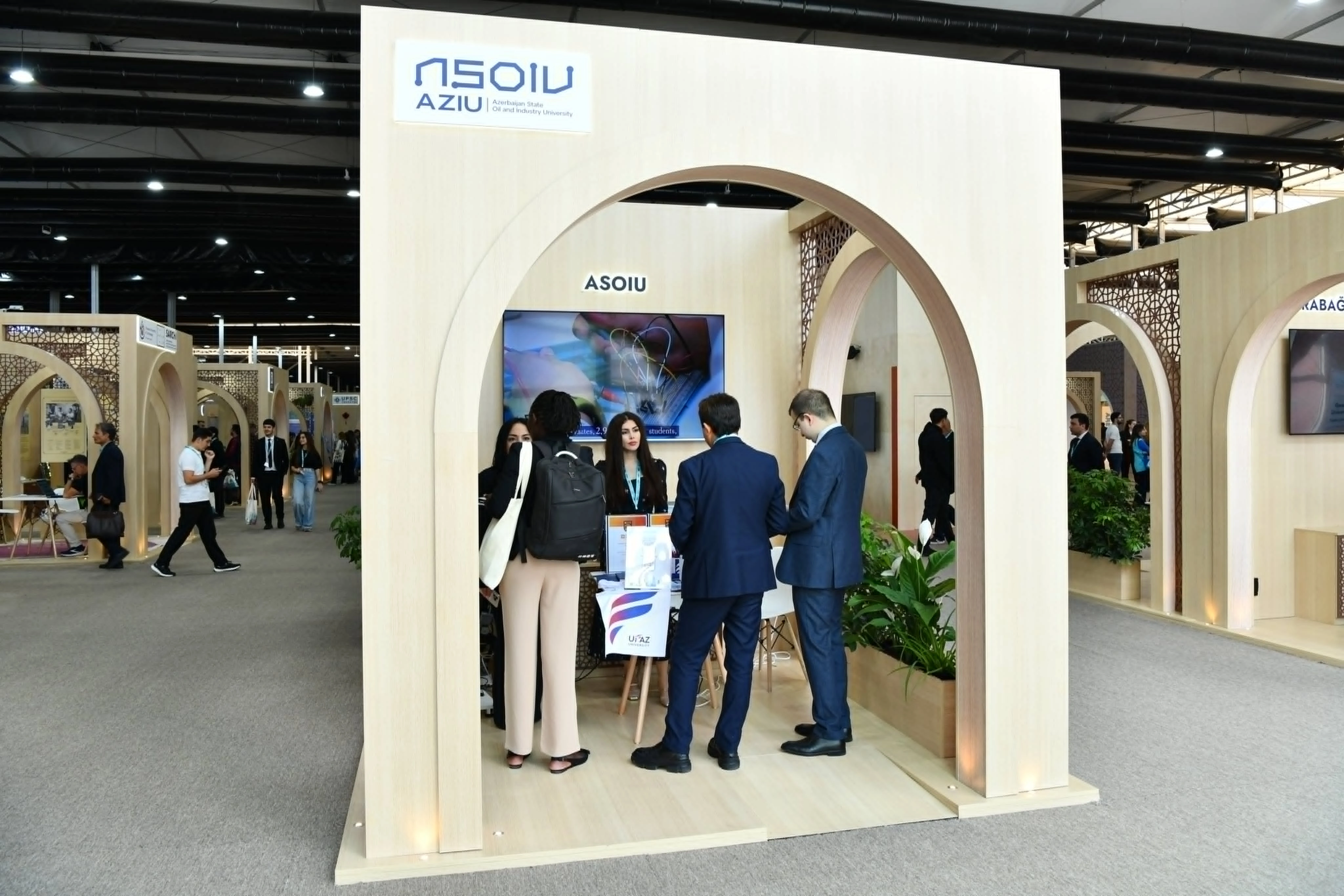 ADNSU “WUF13”də gələcəyin texnologiyalarını təqdim edir