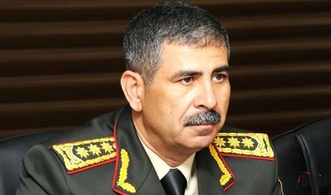 Zakir Həsənov şəxsi heyəti təbrik etdi
