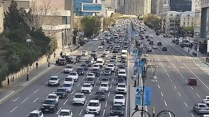 Bakının bu küçələrində sıxlıq var -SİYAHI