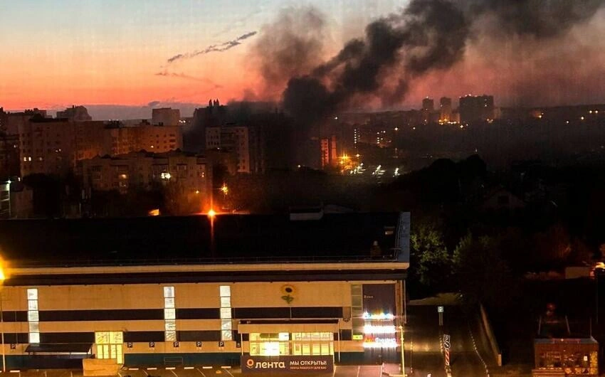 Rusiyada neft emalı zavodu vuruldu