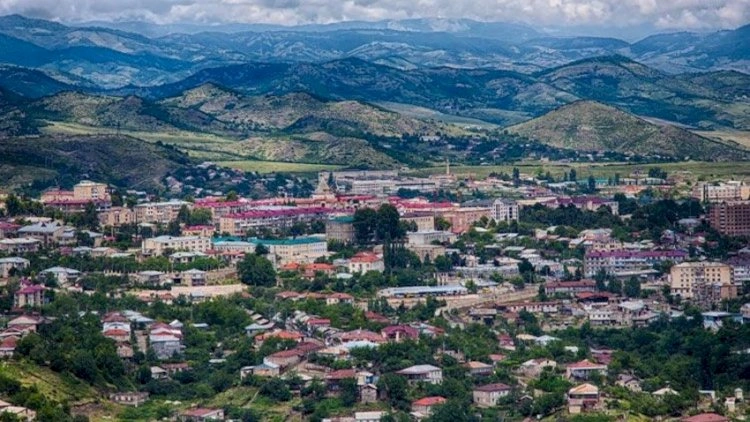 Ermənilər azərbaycanlıların bu şəhərdəki qəbiristanlığını da tamamilə dağıdıblar