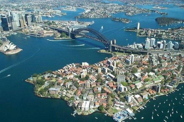 Gələcəyin şəhərləri: Yeni texnologiyalar nələri dəyişəcək?