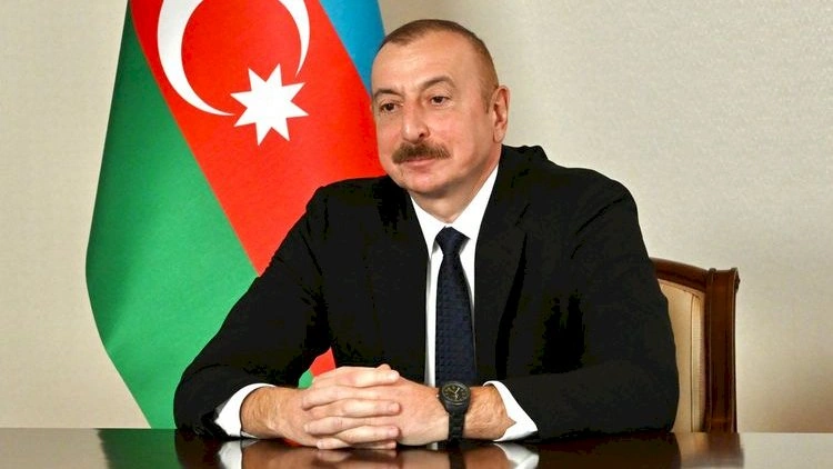 Prezident kralı təbrik etdi