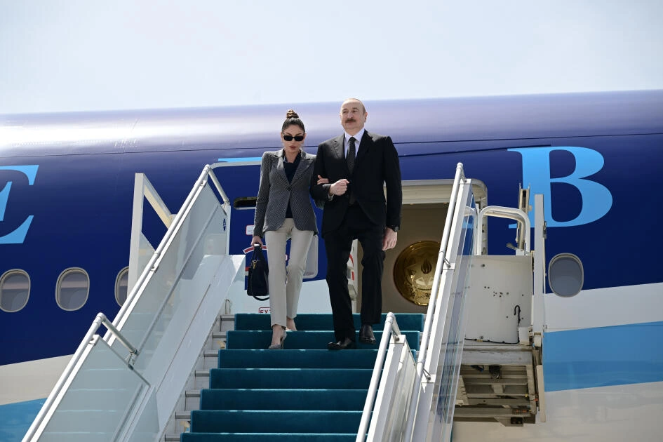 Prezident İlham Əliyev Türkiyəyə işgüzar səfərə gəlib - FOTO