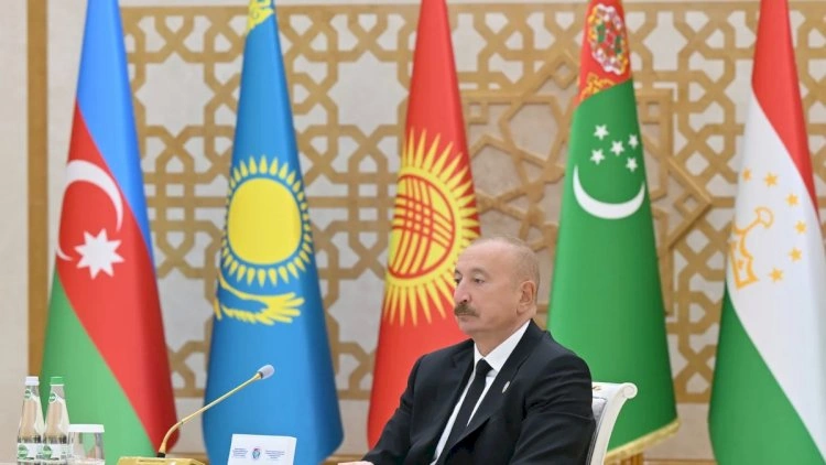 İlham Əliyev Məşvərət görüşündə çıxış etdi