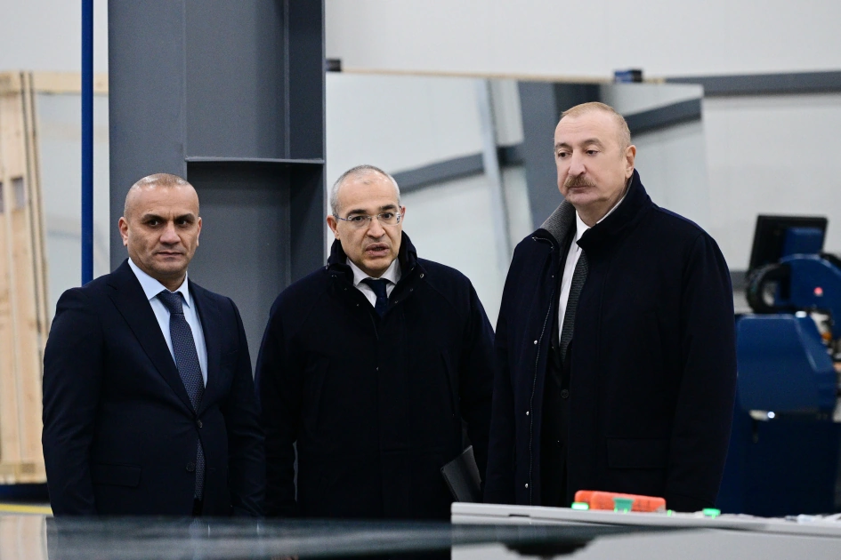 İlham Əliyev Sumqayıtda zavodun açılışında – FOTO