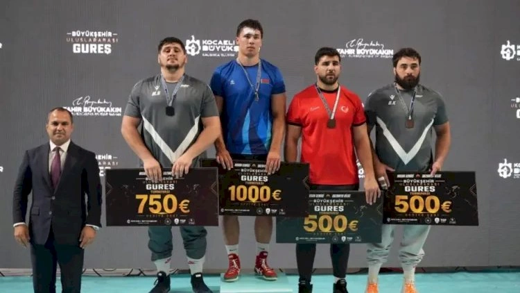 Azərbaycan güləşçiləri 4 medal QAZANDI