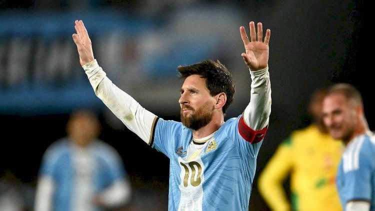 Futbol tarixinin ən yaxşı 11-liyi: Messiyə yer verilmədi