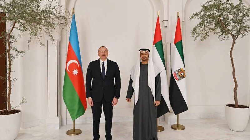 BƏƏ Prezidenti İlham Əliyevə zəng edib