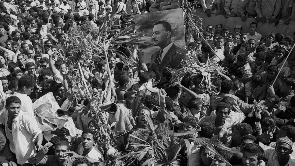 Dünyanın ən izdihamlı vida mərasimləri: Qara 10-luq -   FOTOLAR