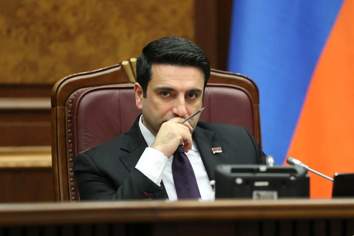 Simonyan: Rusiya qazın qiymətini artırsa, Ermənistan KTMT-dən çıxacaq