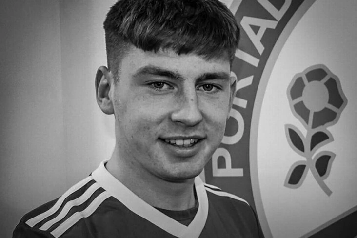 Futbolçu 23 yaşında öldü