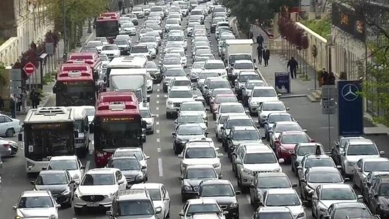 Bakının bu küçələrində sıxlıq var - SİYAHI